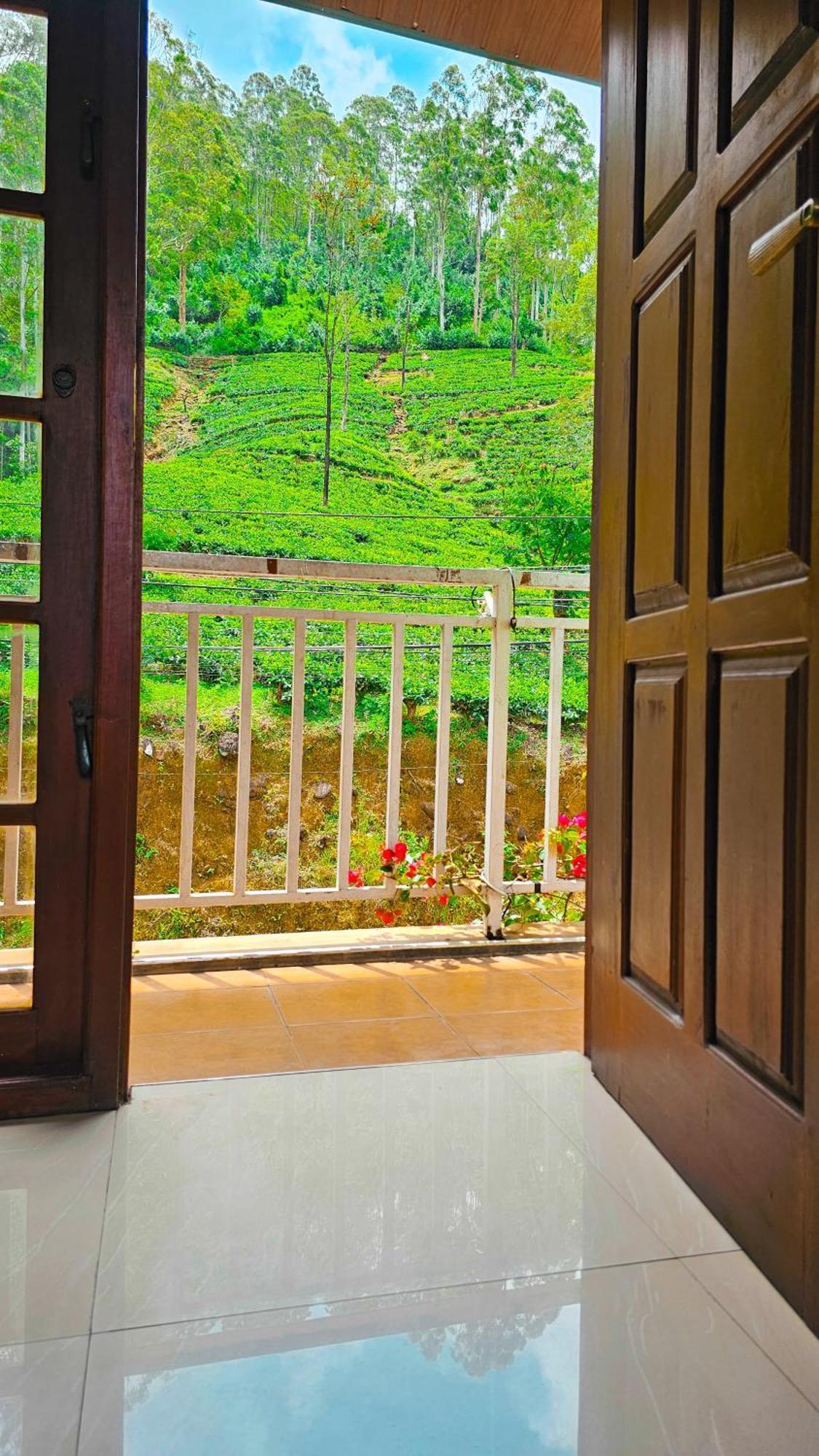 Adams Peak Grand Hotel Nallathanniya ภายนอก รูปภาพ