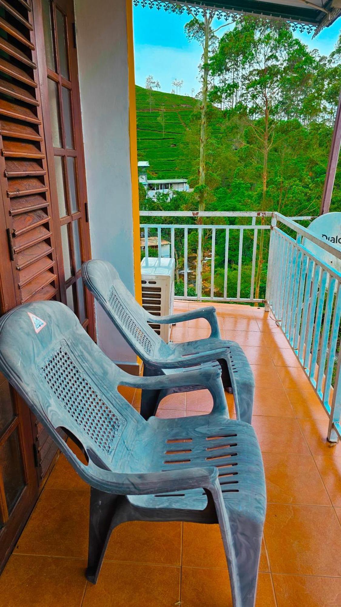 Adams Peak Grand Hotel Nallathanniya ภายนอก รูปภาพ