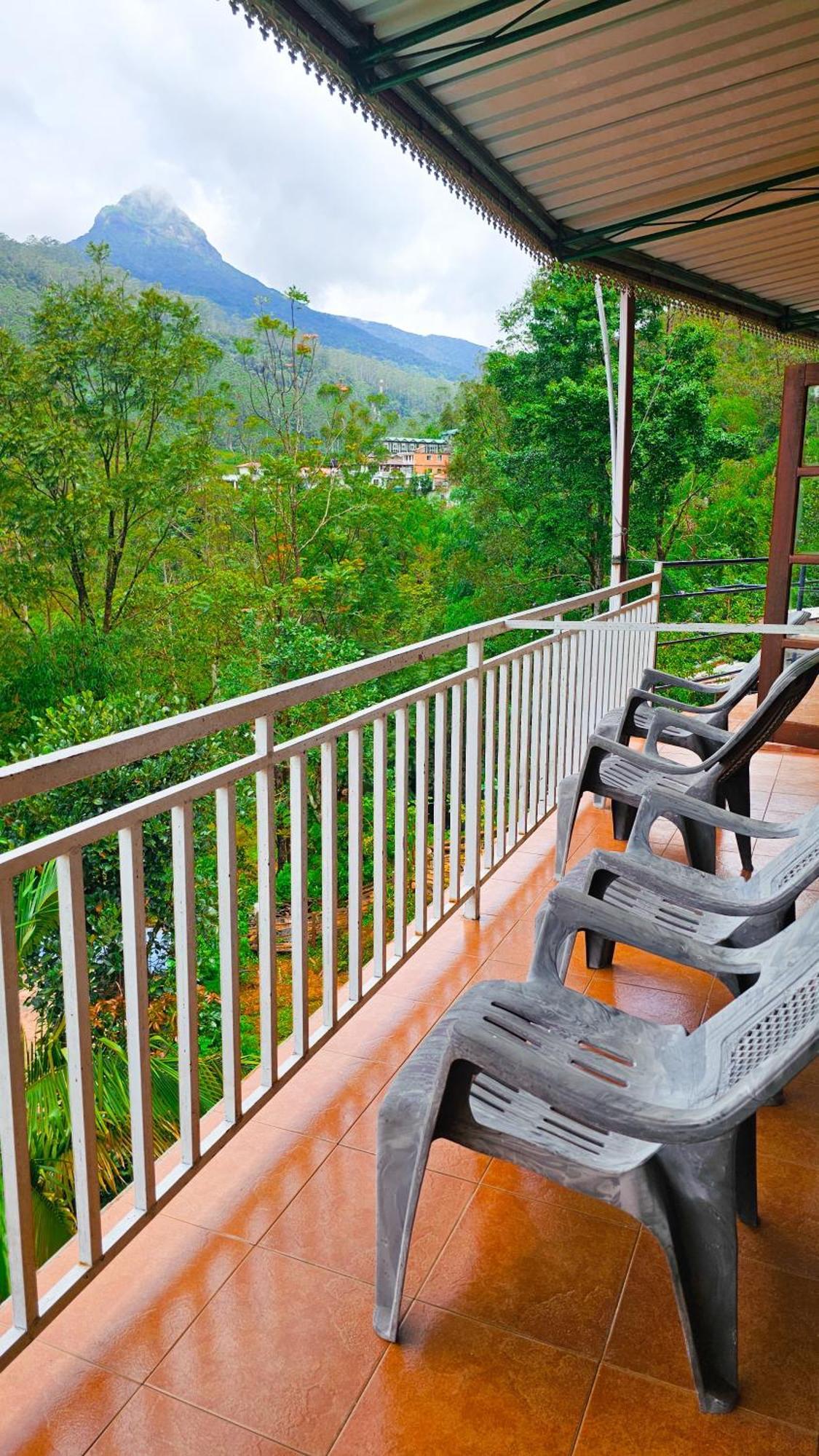 Adams Peak Grand Hotel Nallathanniya ภายนอก รูปภาพ