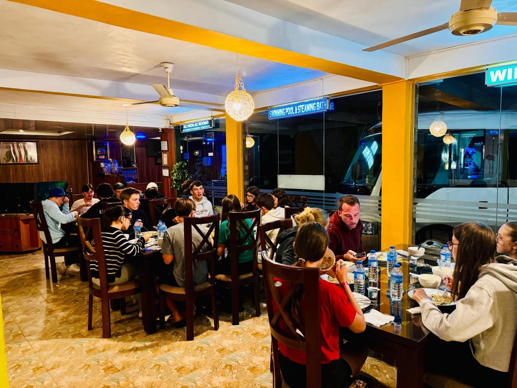 Adams Peak Grand Hotel Nallathanniya ภายนอก รูปภาพ