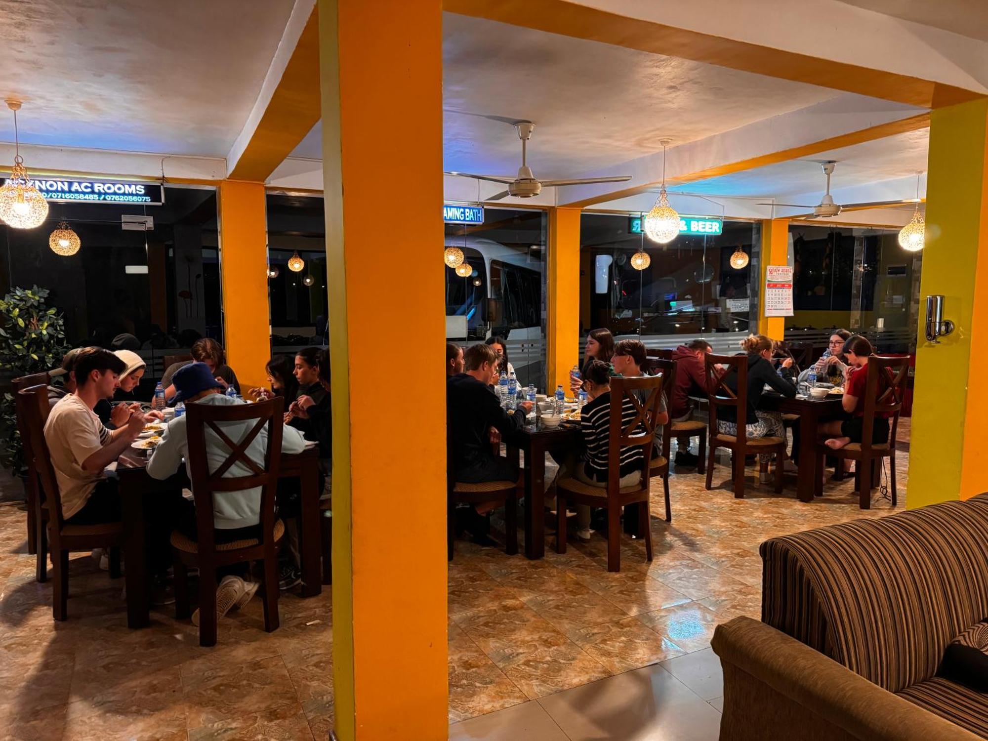 Adams Peak Grand Hotel Nallathanniya ภายนอก รูปภาพ