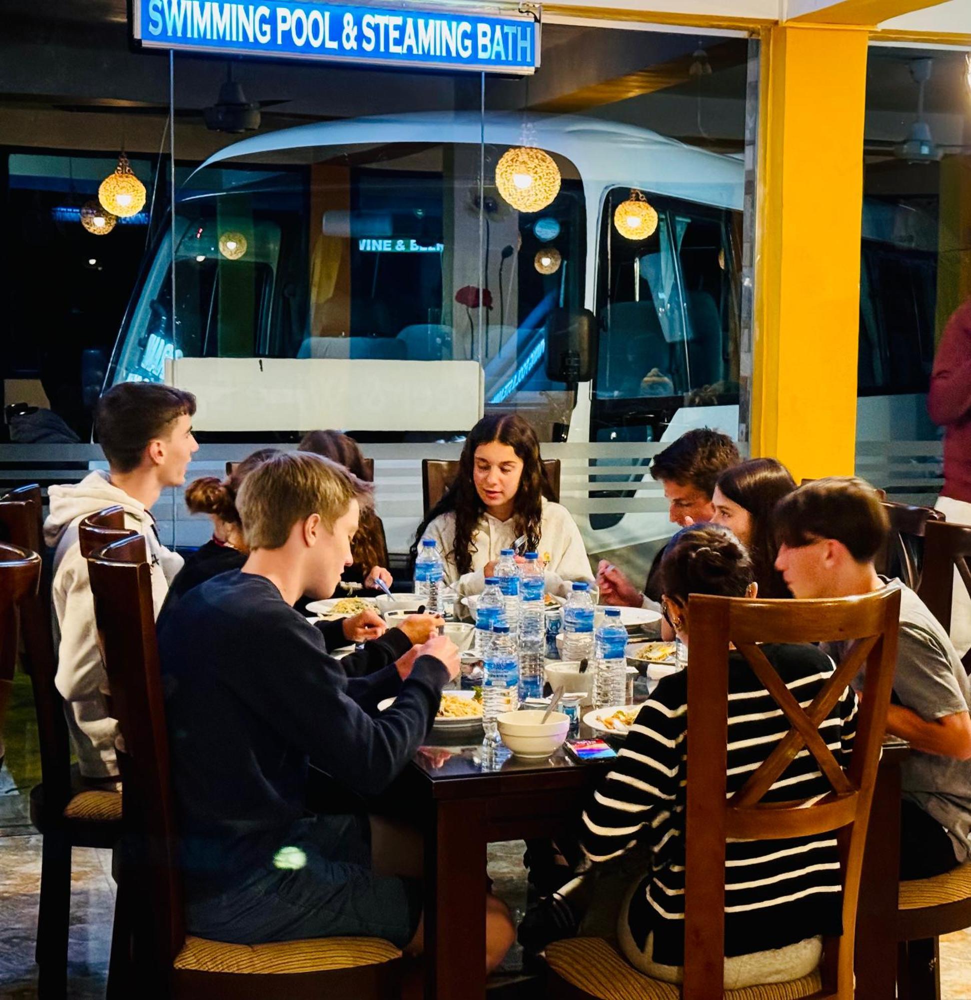 Adams Peak Grand Hotel Nallathanniya ภายนอก รูปภาพ